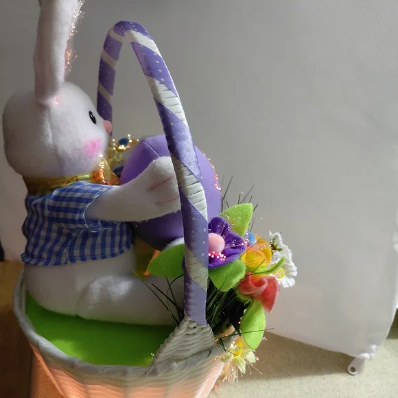 Easter Bunny Fiber Optic Basket - Picture 7 of 9